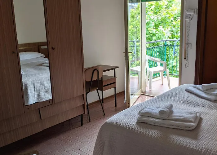 Szálloda Bellevue 2*